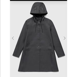 Stutterheim Moosebacke Raincoat in Black - size M
